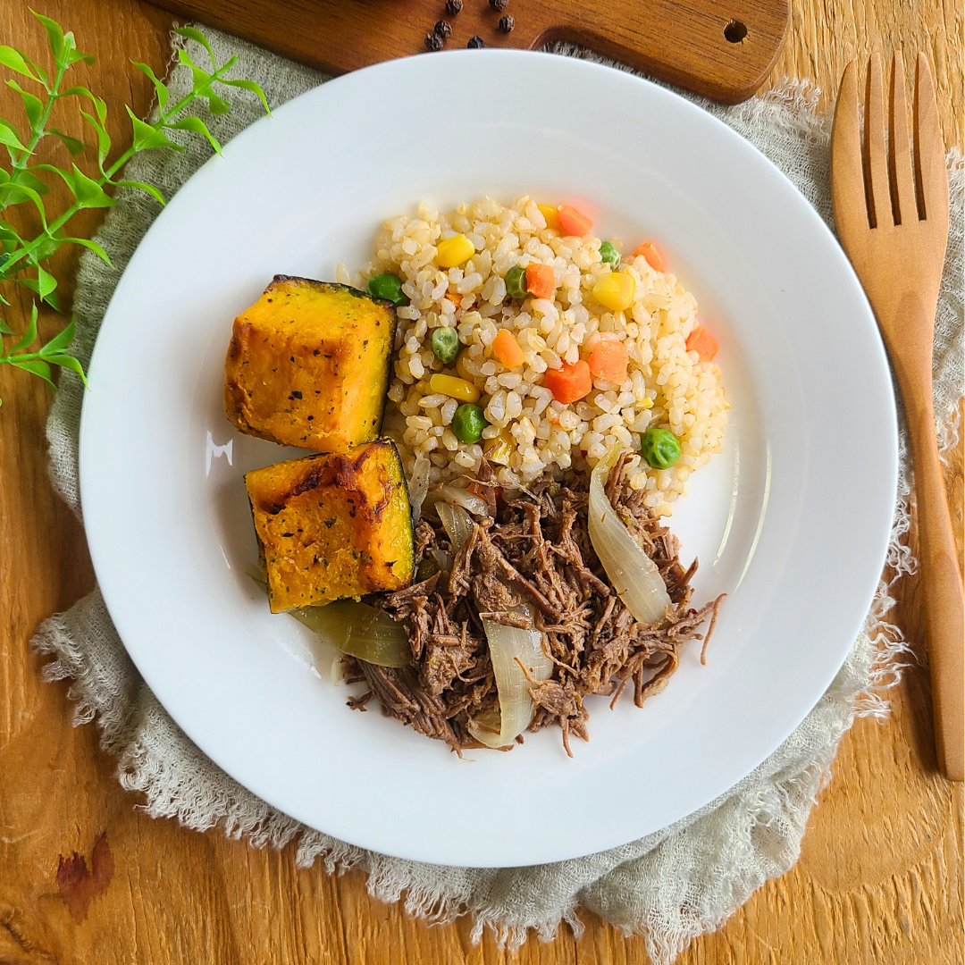 Carne Desfiada Acebolada "S" - Saúde e Sabor